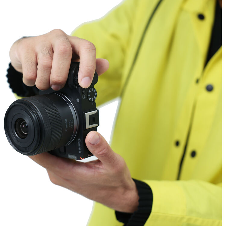 Canon EOS R50 V Mirrorless Camera with 14-30mm f/4-6.3 Lens